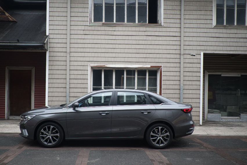 Geely Emgrand Side Profile