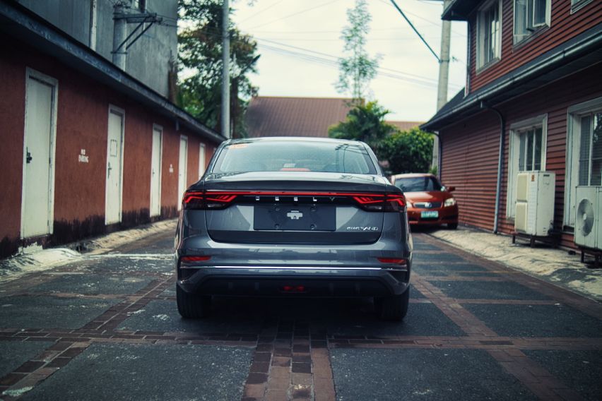 Geely Emgrand Rear Profile