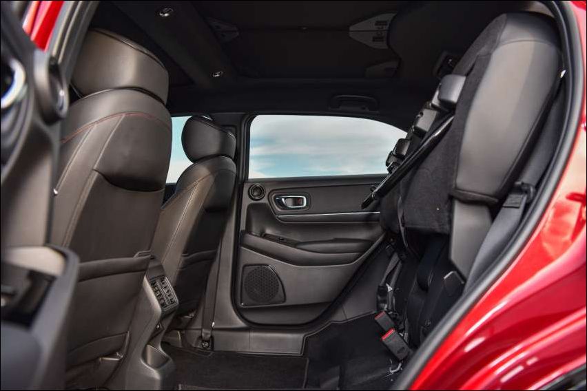 HONDA HR-V 2022 features