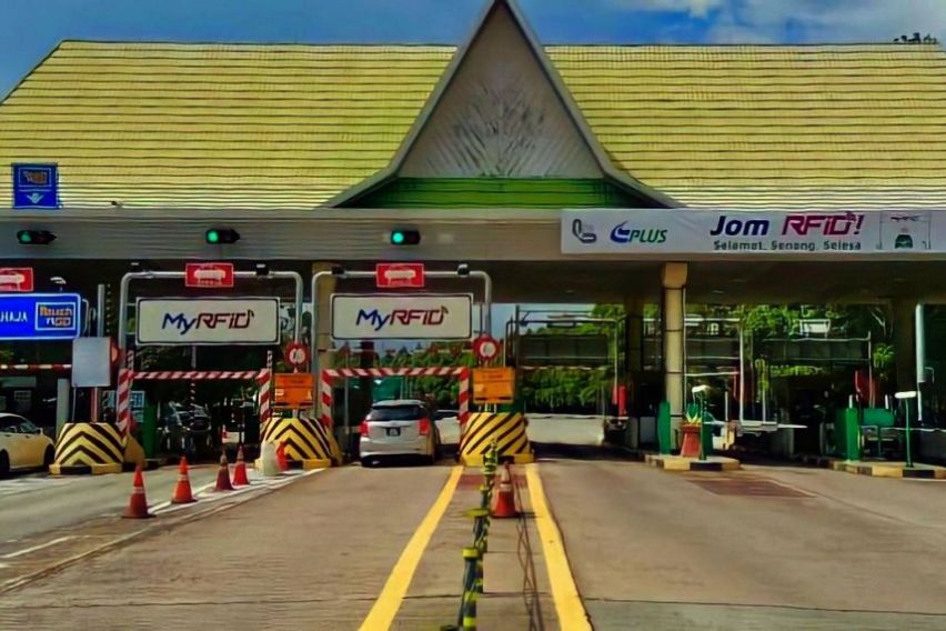 Work ministry again postpones toll fare hike for three highways