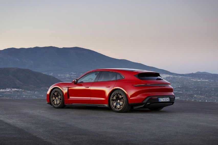 Porsche Taycan GTS Sport Turismo