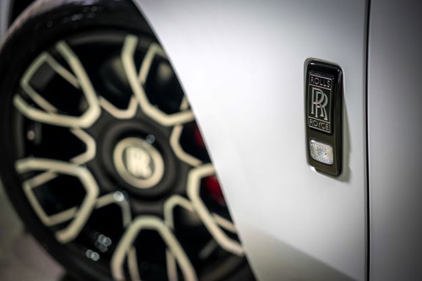 2022 Rolls-Royce Black Badge Ghost wheels
