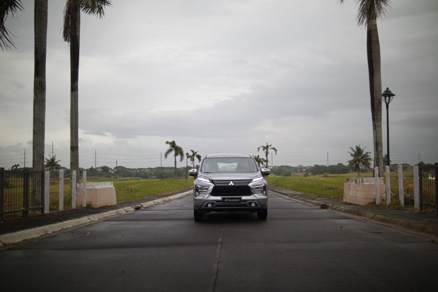 Mitsubishi Xpander profile front wide