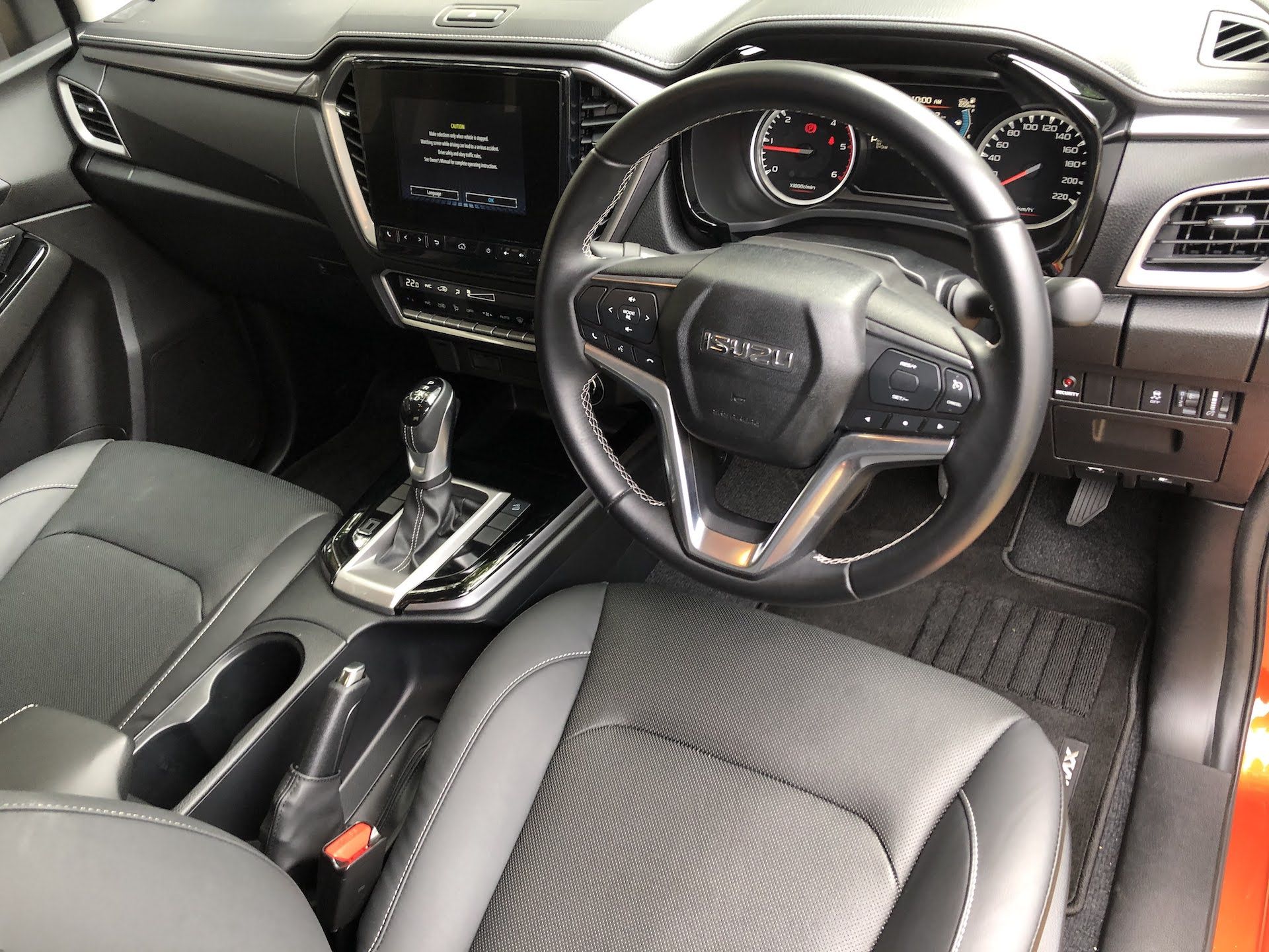Isuzu D-Max 1.9L 4x4 Premium features