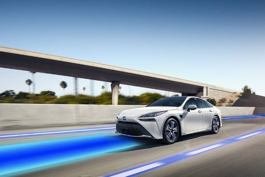 2022 Mirai guarantees safe and convenient driving with Toyota Teammate