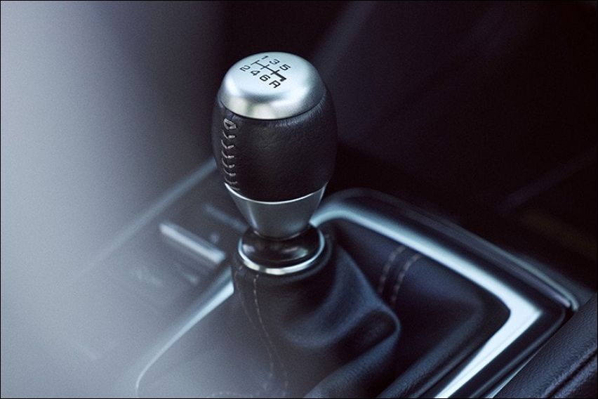 New 2023 Acura Integra gearbox