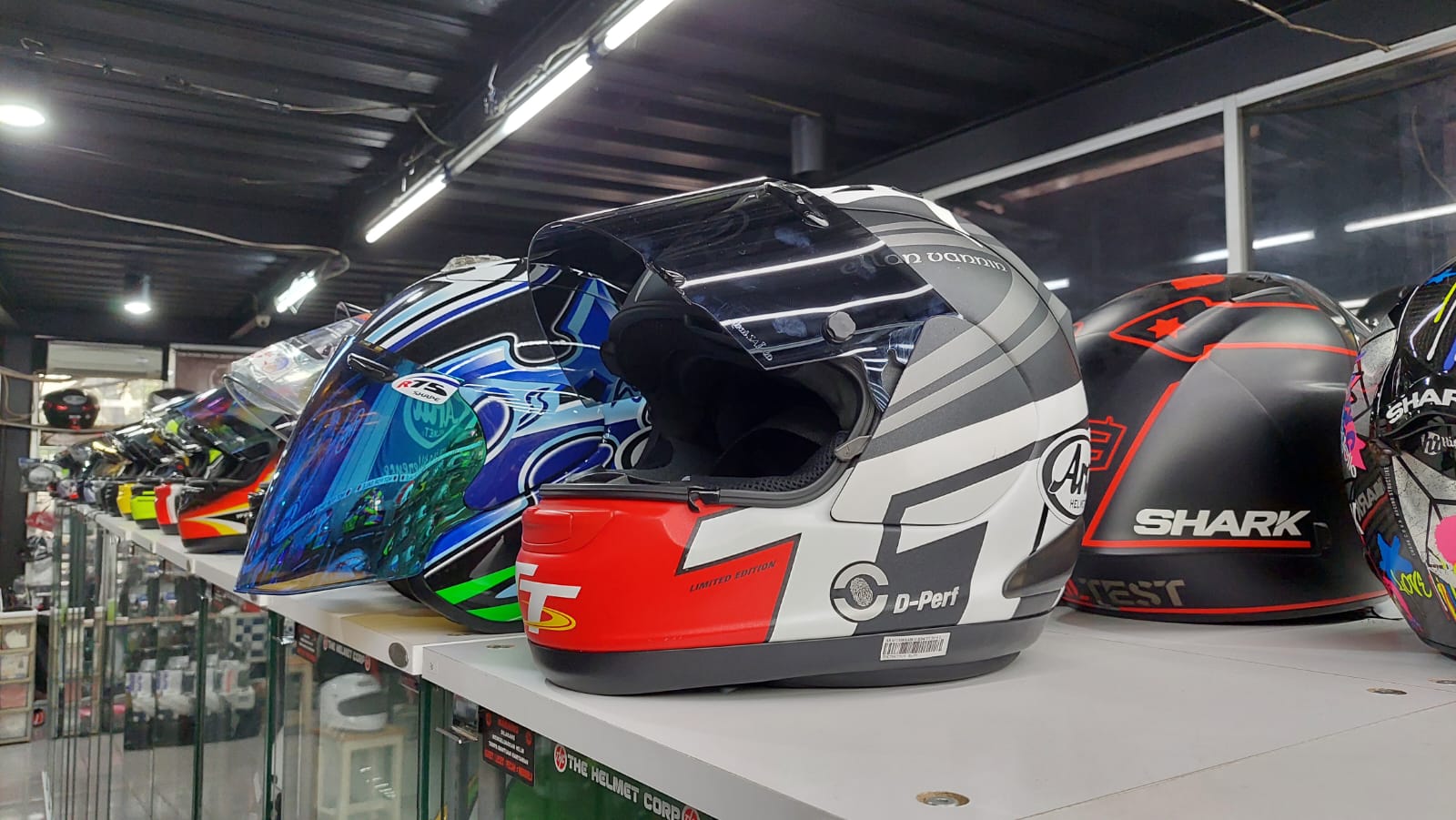 Helm Arai