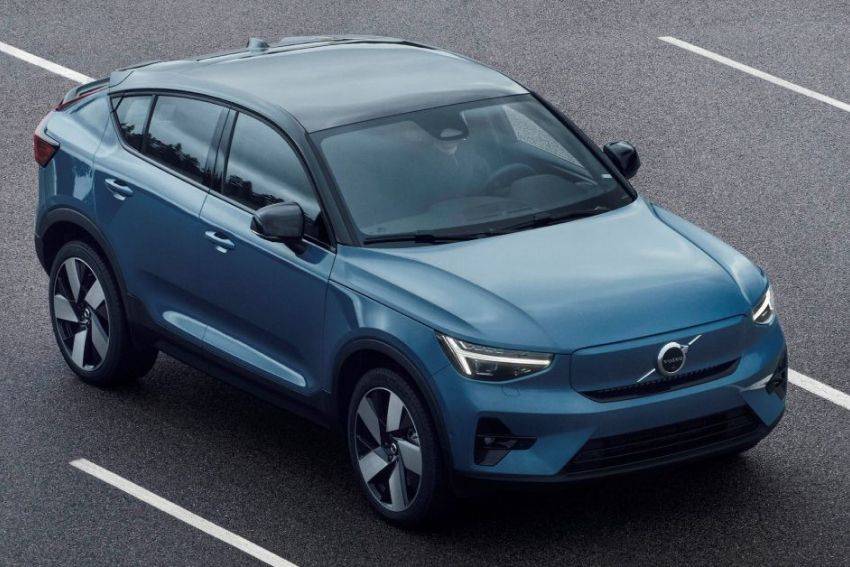 Facelifted Volvo XC40 is here, C40 EV now gets a new trim