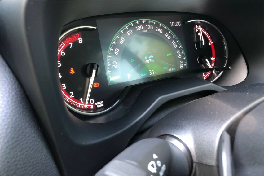 Toyota RAV4 Premium SUV instrument panel
