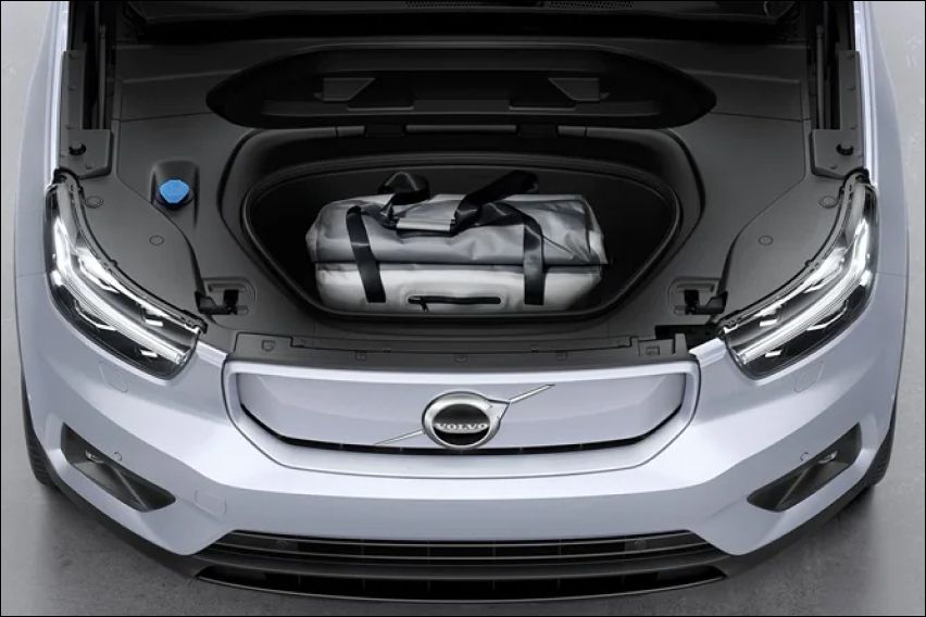 2022 Volvo XC40 Recharge Pure Electric P8 boot