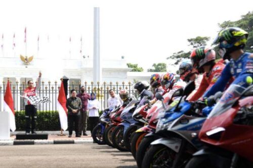 MotoGP: Tiba di Indonesia, Pembalap Suzuki Ecstar Dapat Restu Jokowi