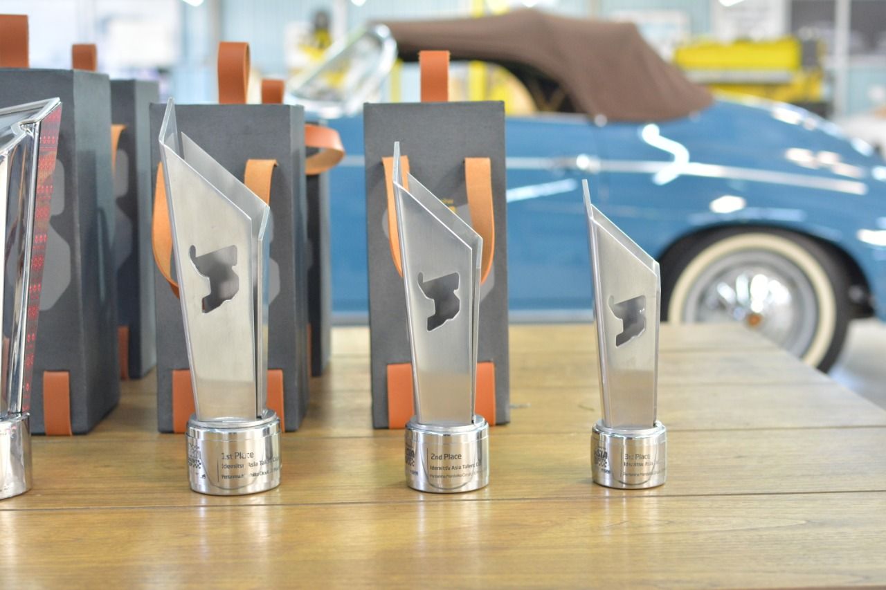 Tuksedo Studio Bali Trofi MotoGP