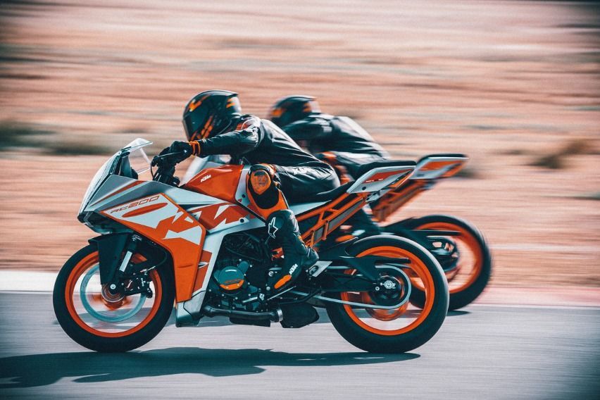 New 2022 KTM RC 200 promises sportiness and usability 