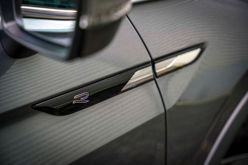 Tiguan Allspace R-Line 4MOTION styling