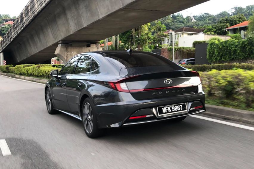 Hyundai Sonata rear end