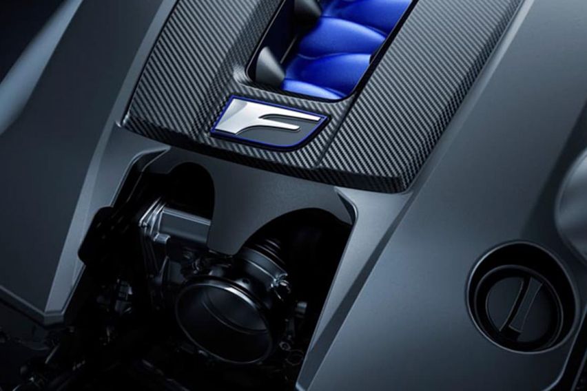 LEXUS-RCF-V8-ENGINE