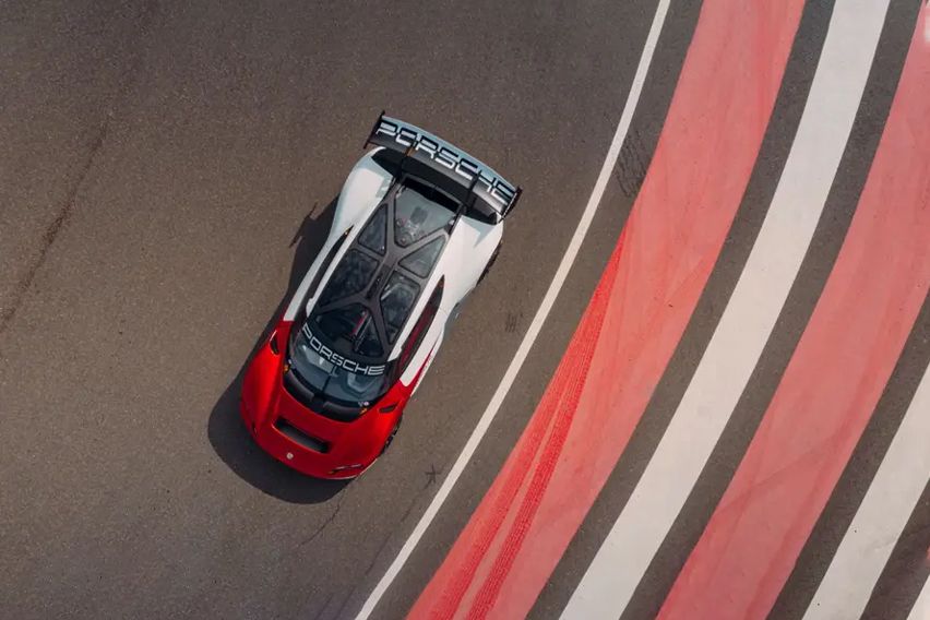 Next-gen Porsche 718 to go electric