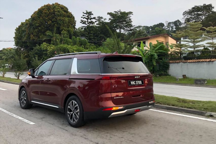 KIA Grand Carnival specs