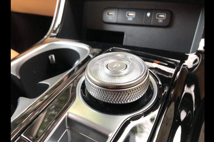 KIA Grand Carnival gearbox