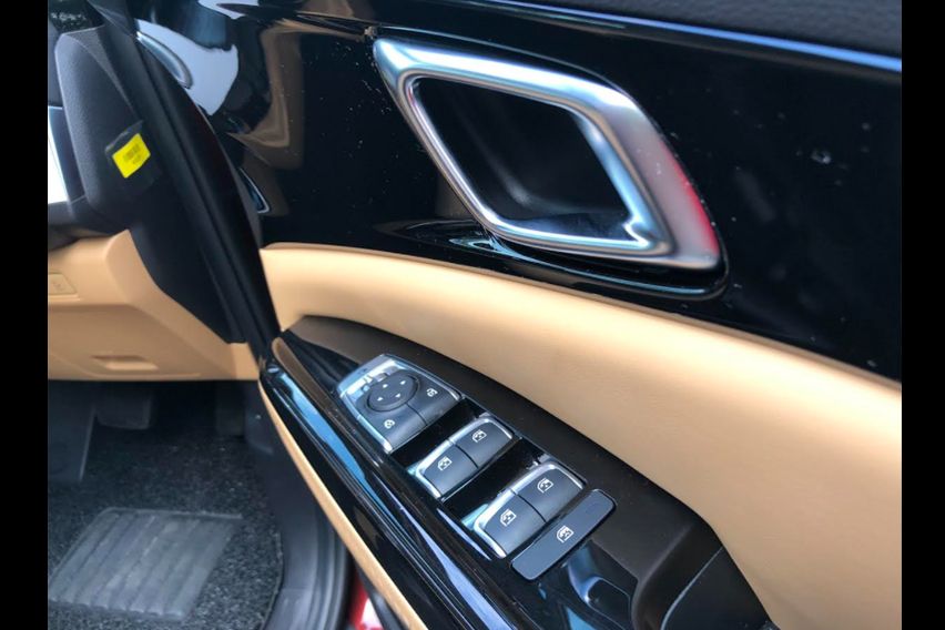 KIA Grand Carnival cabin specs