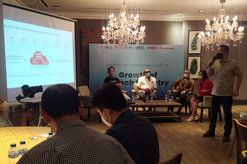 Soltius dan Huawei Cloud Paparkan Inovasi Permudah Auto Financing