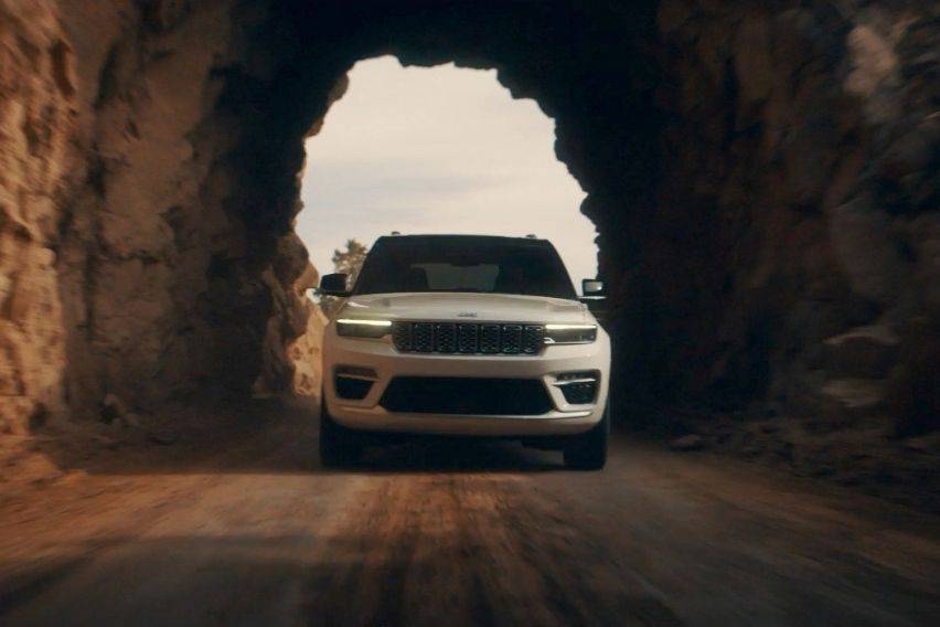 WATCH: Jeep Grand Cherokee campaign features athletes, nature lovers, and adrenaline junkies