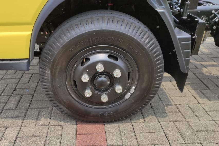 Mitsubishi Canter FE 74 HD