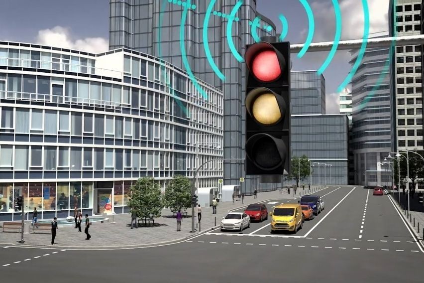 WATCH: Ford wants traffic lights to turn green for emergency vehicles