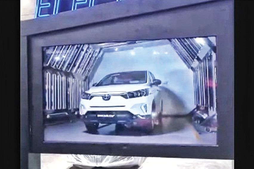 Toyota Innova EV concept