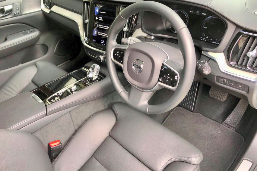 Volvo V60 T8 Inscription 