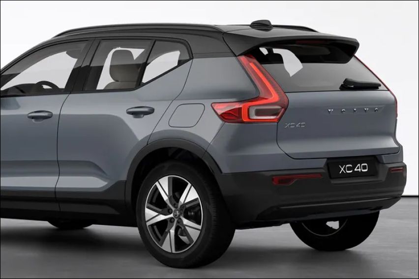 Volvo XC40 Recharge Pure Electric safety assist