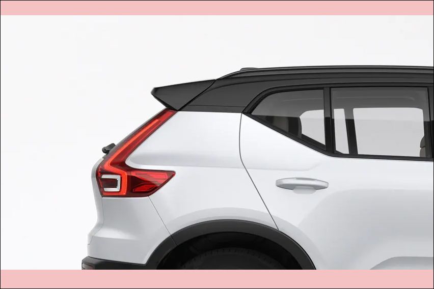 Volvo XC40 Recharge Pure Electric car app