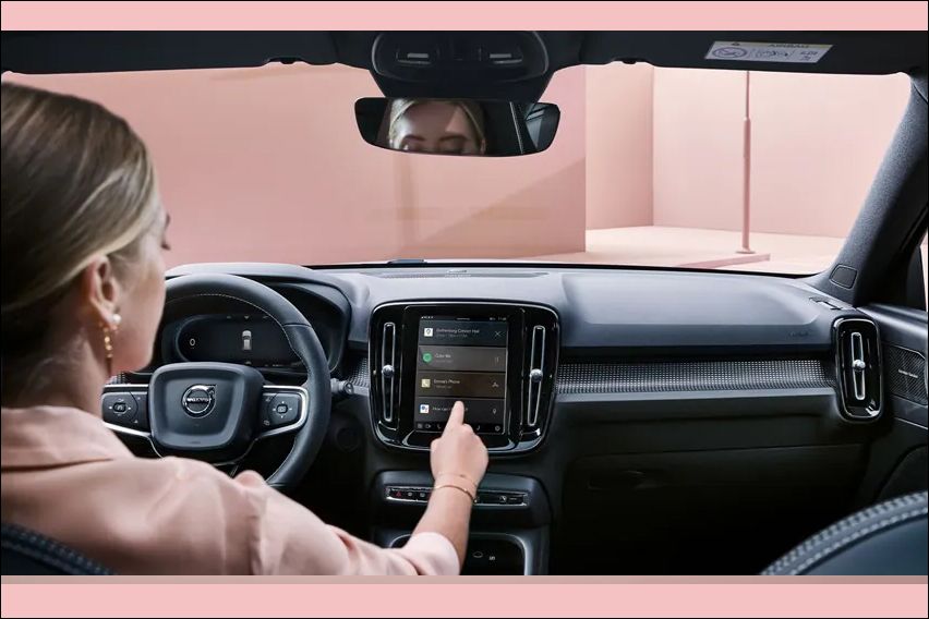 Volvo XC40 Recharge Pure Electric features