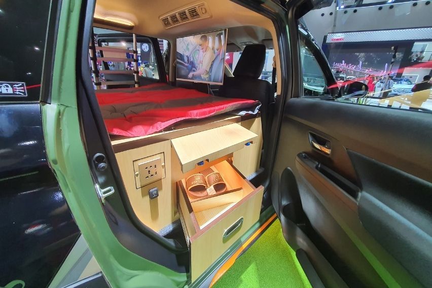 Suzuki XL7 Camper van