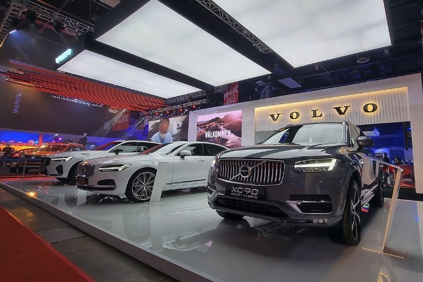 Volvo Boost Hybrid range unveiled at MIAS