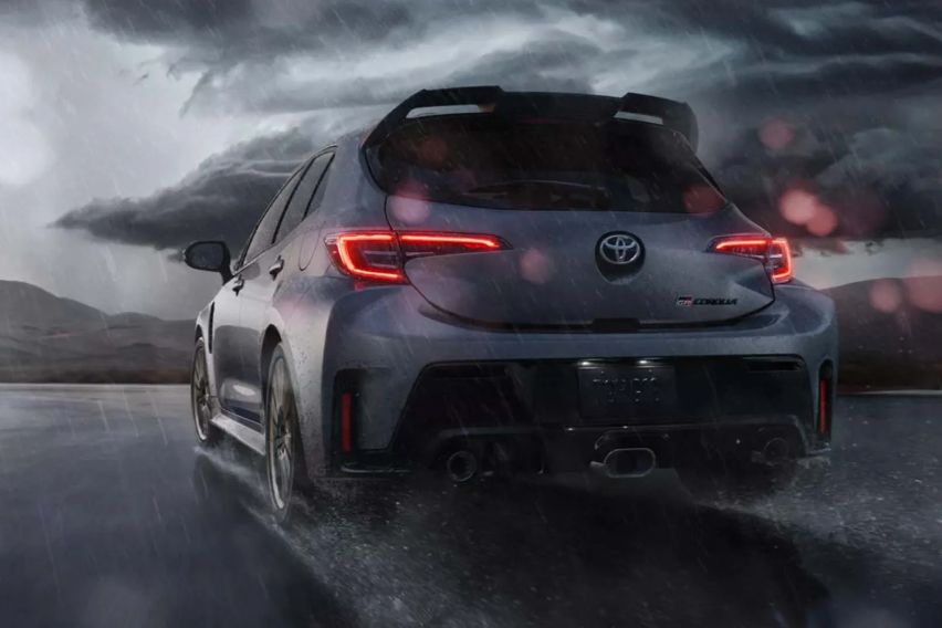 เผยสเปก Toyota GR Corolla ปี 2023 พร้อมประสิทธิภาพที่ดีขึ้น ลำตัวกว้าง และท่อไอเสียแบบ Triple