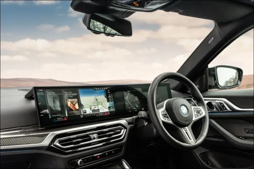 BMW i4 eDrive40 M Sport FEATURES