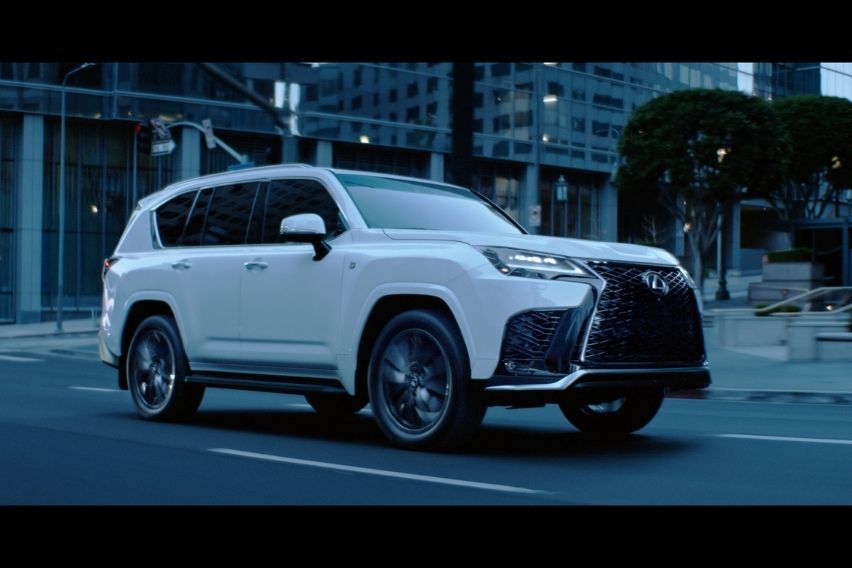 Lexus LX 600