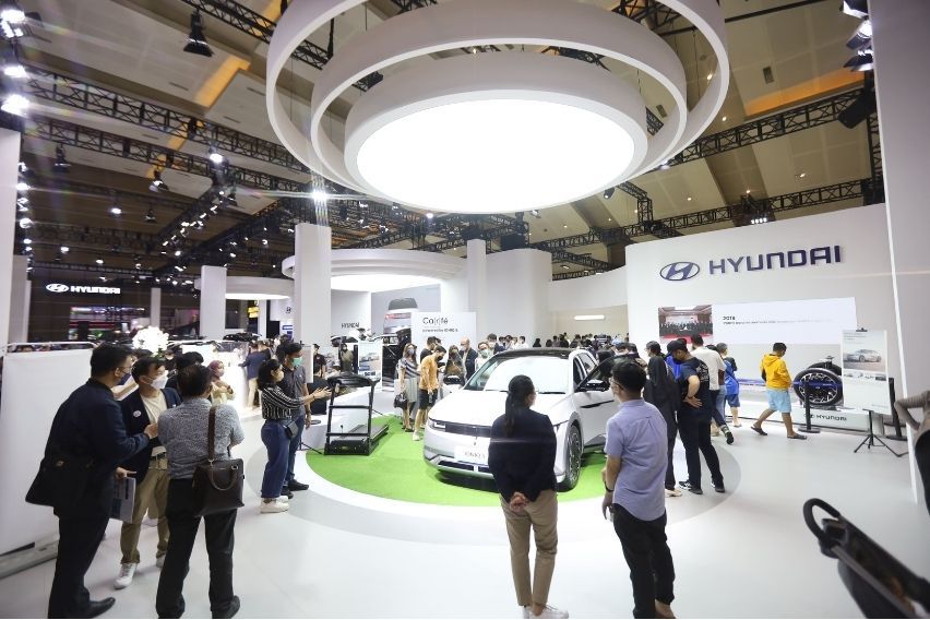 Mobil Listrik Ioniq 5 Mendominasi Booth Hyundai di IIMS 2022