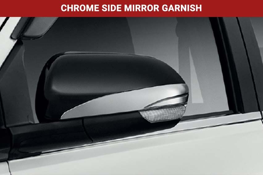 Chrome side mirror garnish