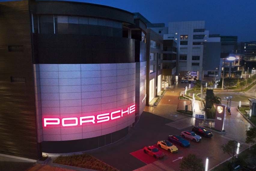 Porsche sales report 