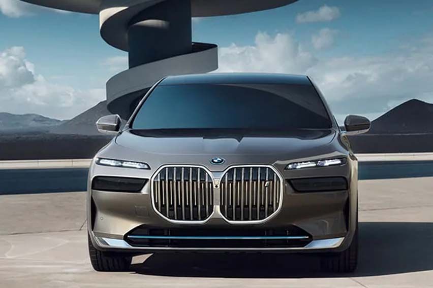 all-new BMW i7 design