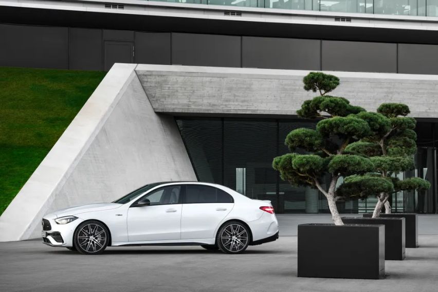 2023 Mercedes-AMG C43