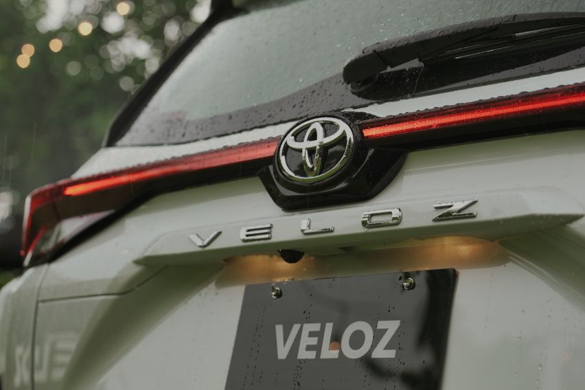 2022-Toyota-Veloz-rear-Camera-1