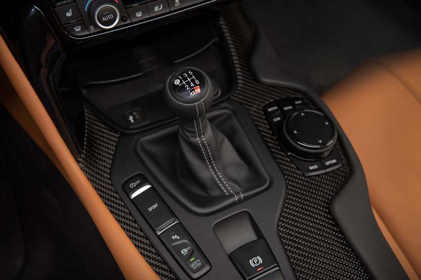 2022 Toyota GR Supra manual gearbox