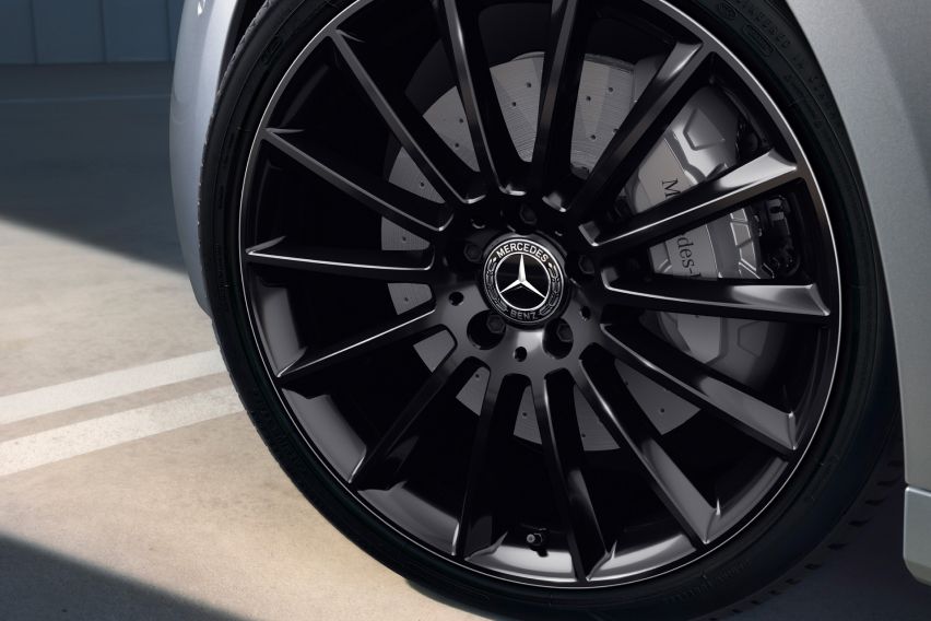 Mercedes-Benz E-Class Night Edition