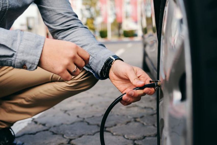 7 เคล็ดลับในการปรับปรุงประสิทธิภาพการใช้เชื้อเพลิงของรถคุณ