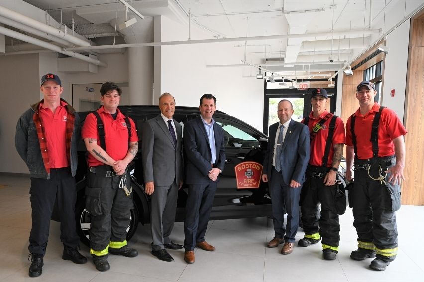 Volvo XC40 Recharge for Boston Fire Department