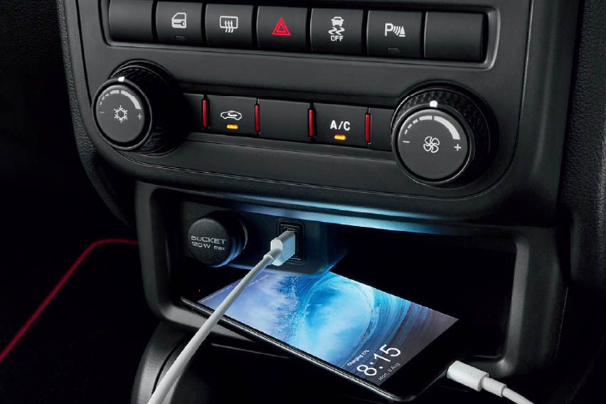 2022 Proton Saga cabin features