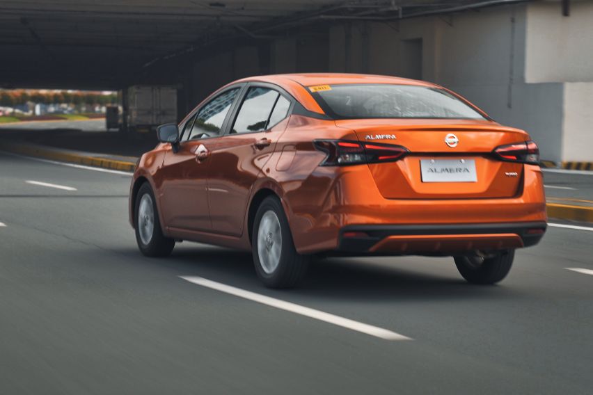 Nissan-Almera-Turbo-Rear-right-on-the-road